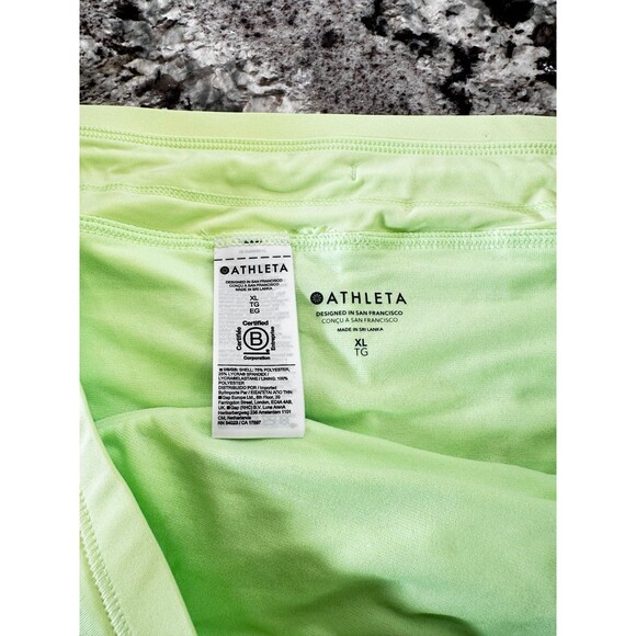 Athleta Run With It 3” Short Women’s XL Neon Green Lined Pocket NWT - Picture 4 of 4